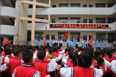 (参训学员座谈交流(陈膺老师授课现场(南鹰小学大队辅导员杨雯老师