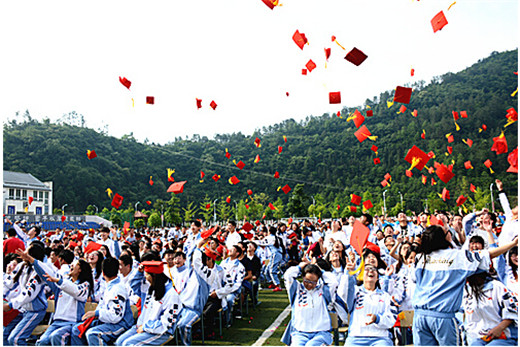 青川县十八岁成人礼在青川中学隆重举行- 广元青年网,青年之声广元