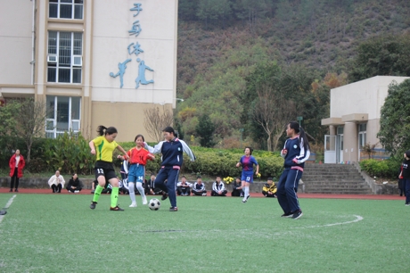 青川县木鱼中学成功举办2018年秋季球类运动会